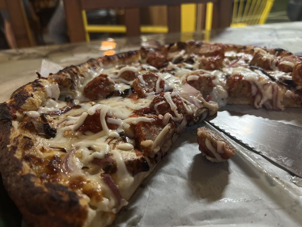 BOOGIE WOOGIE PIZZA Updated August 2024 75 Photos & 208 Reviews 152937 Pahoa Village Rd