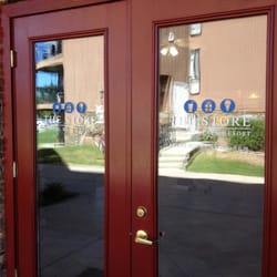 Ideal Beach Store - Store Doors