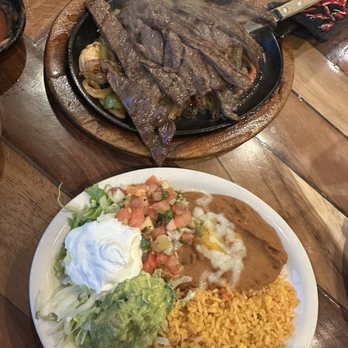 Loca Luna Mexican Grill - Mexican Near Me - Texarkana, Texas