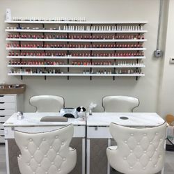 Ugly Nail and Spa