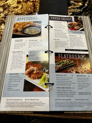 Maverick's | Kitchen • Drinks • Sports by null