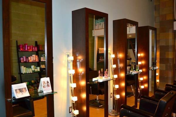 Theory Hair Studio by null