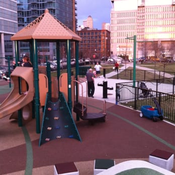 Erie Park - More fun time. - Parks Near Me - Chicago, Illinois Erie Park - More fun time. - Parks Near Me - Chicago, Illinois