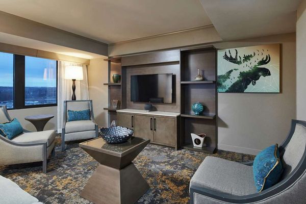 Hilton Anchorage by null