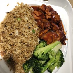Bourbon Street Grill - Combo 1 - fried rice, broccoli and Cajun chicken