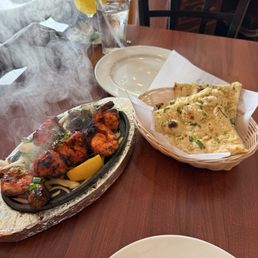 Mixed grill and garlic naan
