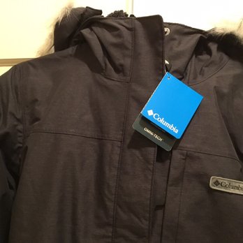 columbia jacket store near me