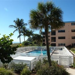 Ocean's Reach Condominiums Resort - Ocean's Reach is on Sanibel's favorite beach!