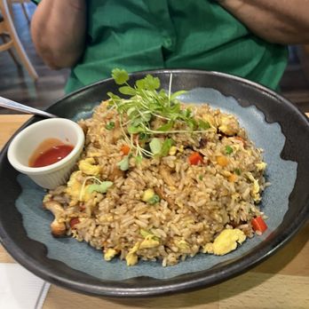 Stancia Peruvian Fusion Restaurant - Arroz Chaufa de Pollo - Peruvian Near Me - Linden, New Jersey Stancia Peruvian Fusion Restaurant - Arroz Chaufa de Pollo - Peruvian Near Me - Linden, New Jersey