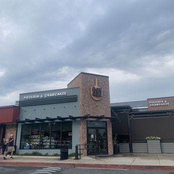 Box Hill Crab Cakes - Outside - Pizza Near Me - Abingdon, Maryland