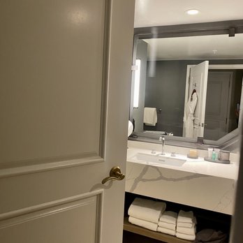 JW Marriott - Bathroom - Hotels Near Me - Orlando, Florida JW Marriott - Bathroom - Hotels Near Me - Orlando, Florida