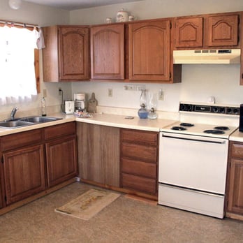 Mountain Lake Ranch - Chalet 1st Floor - Hotels Near Me - Dandridge, Tennessee