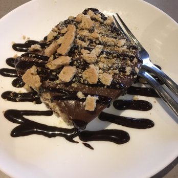 Plateia Mediterranean Kitchen Bar - Eclair $6 - Bars Near Me - Glenview, Illinois Plateia Mediterranean Kitchen Bar - Eclair $6 - Bars Near Me - Glenview, Illinois