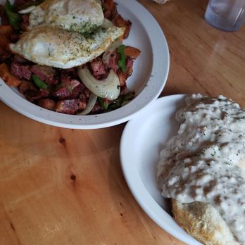Foolish Craig's Cafe - Corned Hash with side of biscuits and gravy - Creperies Near Me - Boulder, Colorado