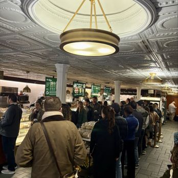 Ess-a-Bagel - Very popular for a great reason. Line moved super quickly - Bagels Near Me - New York, New York