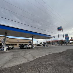 Chevron Van Horn