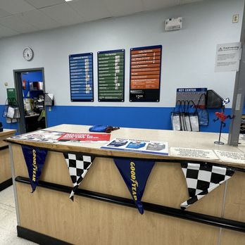 Walmart Auto Care Centers - Tires Near Me - Worthington, Minnesota