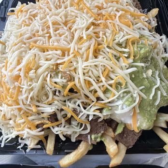 Vallarta Express Mexican Eatery - Super (carne asada) fries ($17.75) - Mexican Near Me - San Diego, California