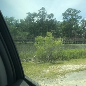 The Wyld Dock Bar - The Parking lot - New American Near Me - Savannah, Georgia