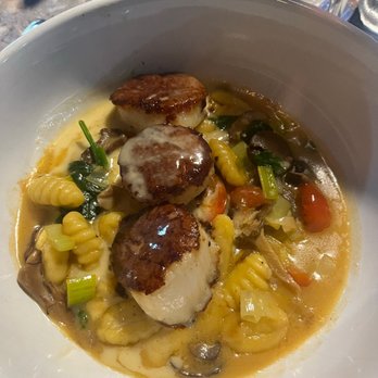 Claytons Siesta Grille - Scallops & Gnocchi very good - New American Near Me - Sarasota, Florida Claytons Siesta Grille - Scallops & Gnocchi very good - New American Near Me - Sarasota, Florida