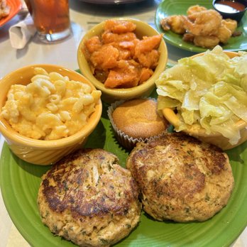 Mama J's Kitchen - Soul Food Near Me - Richmond, Virginia