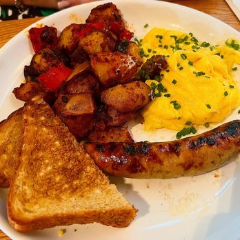 Sunday In Brooklyn - Cheddar Scramble w/ chicken sausage - New American Near Me - Brooklyn, New York