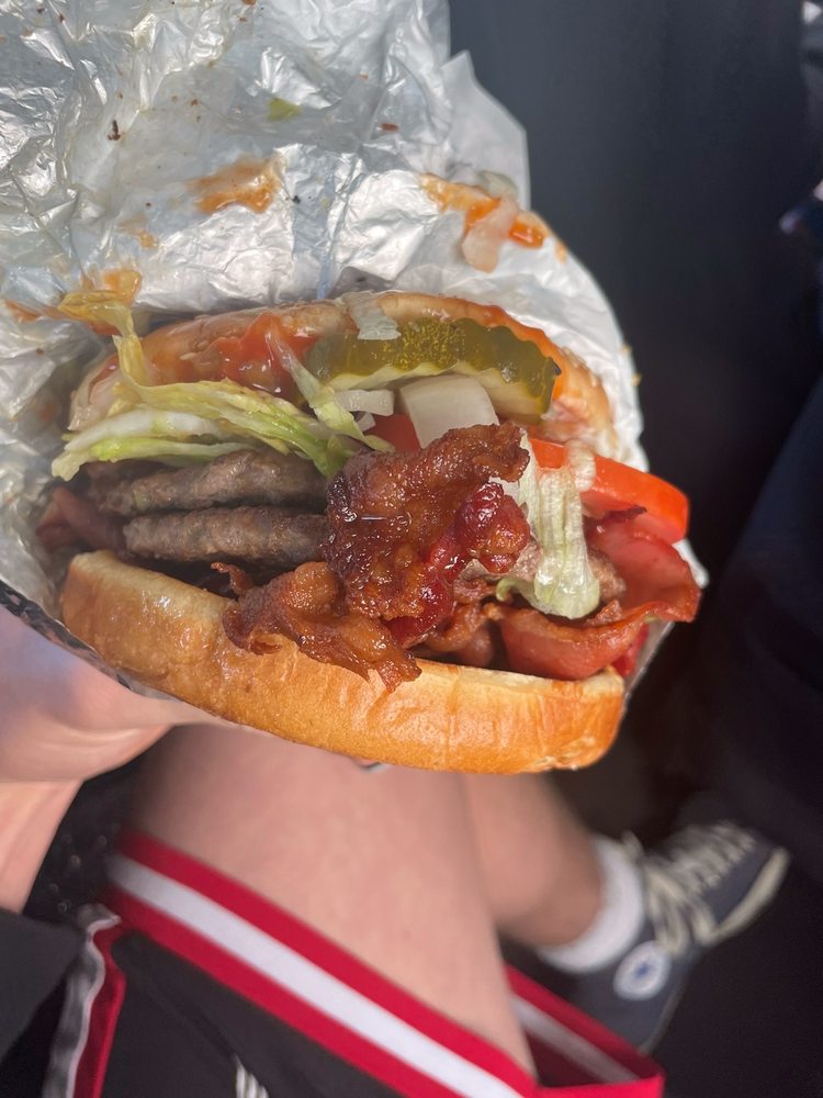 LAREDO DRIVE IN Updated September 2024 31 Photos & 67 Reviews