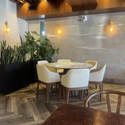 Essence Bistro