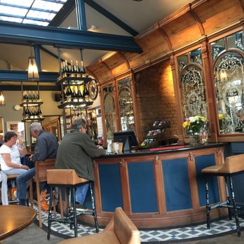 The Bull - The bar - Pubs Near Me - London, XGL The Bull - The bar - Pubs Near Me - London, XGL