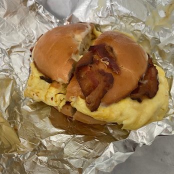 Deli St - Delis Near Me - Charlotte, North Carolina