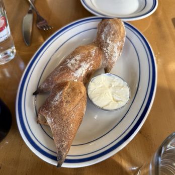 Popi's Oysterette - Bread and butter - Seafood Near Me - San Francisco, California