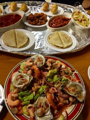 Mariscos Cazo de Oro Estilo Sinaloa by null