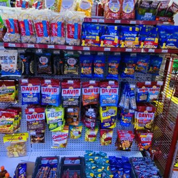 Armanetti's Addison Liquor - Davids seeds and snacks - Beer, Wine & Spirits Near Me - Addison, Illinois