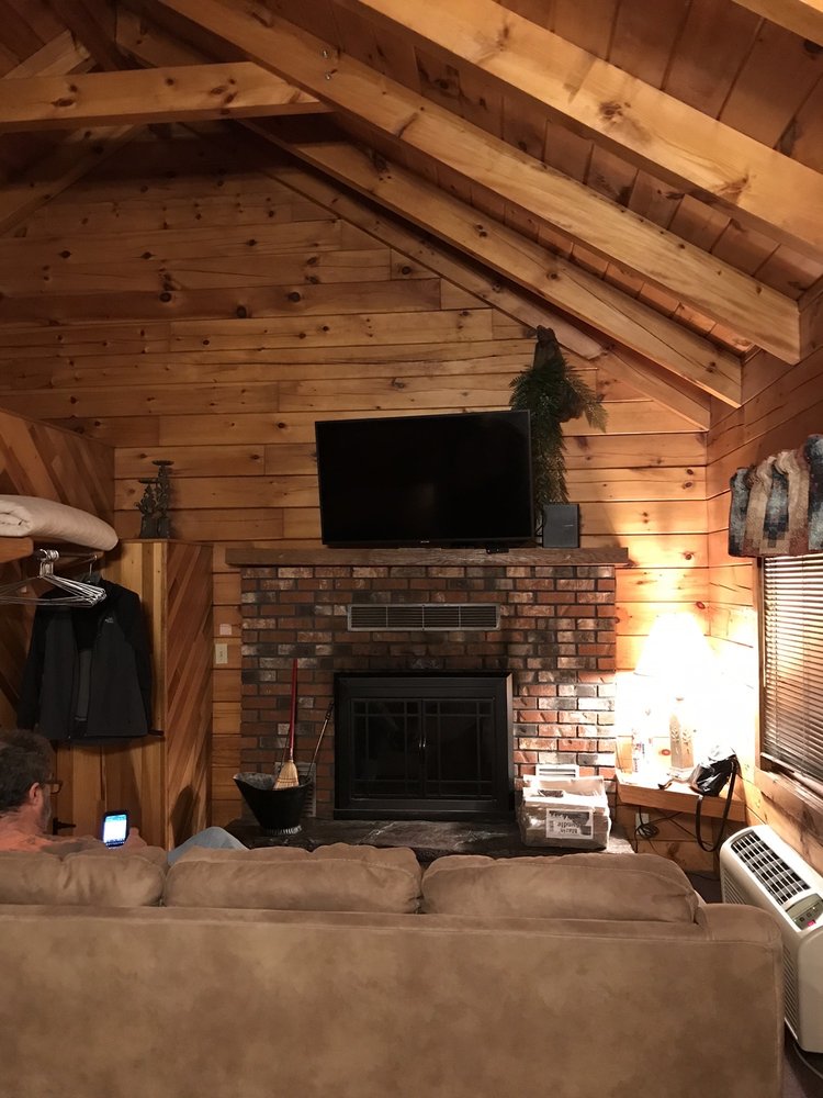 SMOKE HOLE CAVERNS & LOG CABIN RESORT 20 Photos & 12 Reviews 5413 N