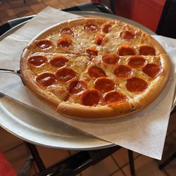 Bella Napoli Trattoria - GF pepperoni pizza