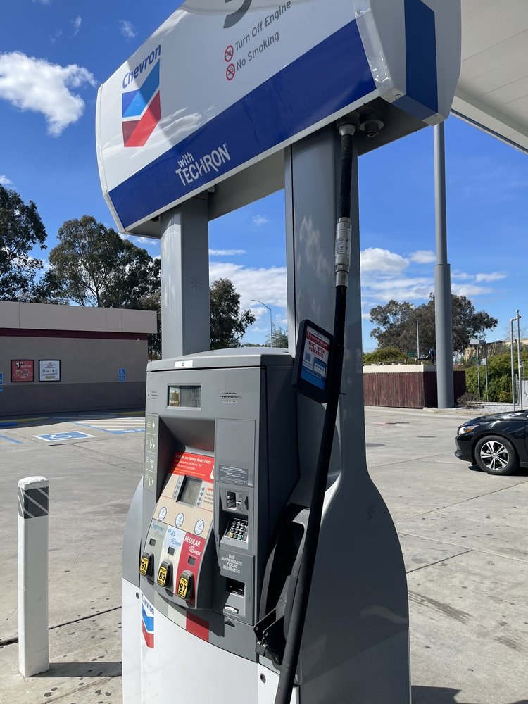 CORNING CHEVRON Updated August 2024 820 Hwy 99W, Corning