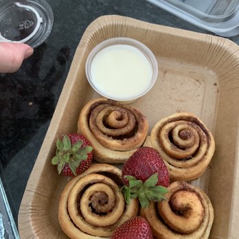 Dots Cafe - So good mini Cinnabuns - Cafes Near Me - Pasadena, California
