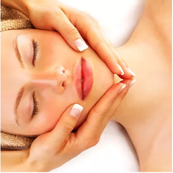 Apka Salon & Spa