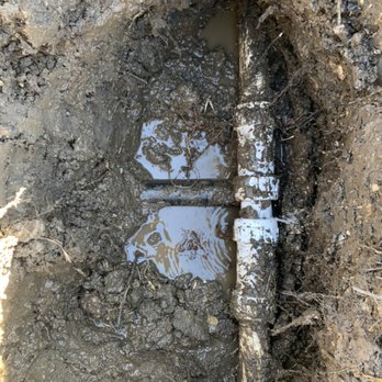 Ridgeview Irrigation Systems - Before main line leak - Irrigation Near Me - Plano, Texas Ridgeview Irrigation Systems - Before main line leak - Irrigation Near Me - Plano, Texas
