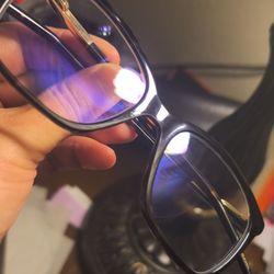 Advanced Vision Care Optometry - Major Purple reflection tint by anti-glare or blue light,not all have this. Good quality will have minimal purple or green tint reflection.