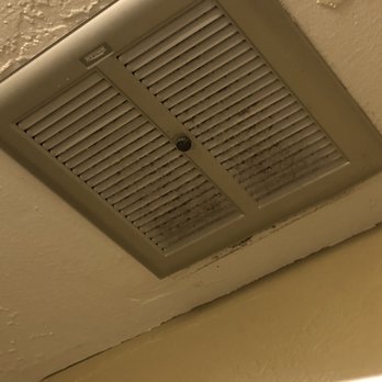 Plantation Hale Suites - Dirty vent in bathroom - Hotels Near Me - Kapaa, Hawaii Plantation Hale Suites - Dirty vent in bathroom - Hotels Near Me - Kapaa, Hawaii