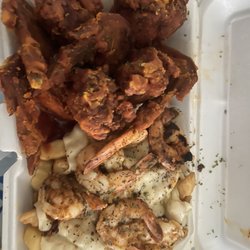 Seafood De’Lite - Surf and turf with shrimp cheese fries