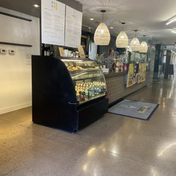 Tom/Cen Cafe - Inside