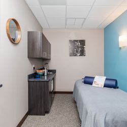 Hand & Stone Massage and Facial Spa