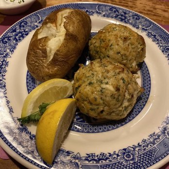 Dobbin House Tavern - Good crab cakes - Bars Near Me - Gettysburg, Pennsylvania