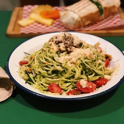Quinoa - Zucchini pesto pasta! +4/5