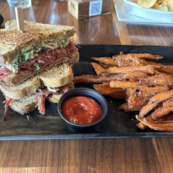 The Shed Craft Bar And Kitchen - Ruben with sweet potato fries - Sports Bars Near Me - Franklin, Massachusetts