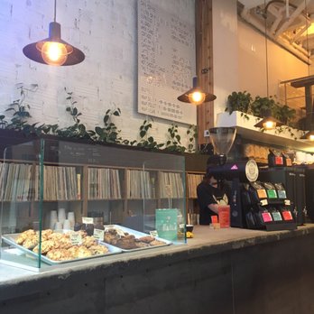 Paquebot Vieux Mtl - Coffee & Tea Near Me - Montreal, Quebec Paquebot Vieux Mtl - Coffee & Tea Near Me - Montreal, Quebec