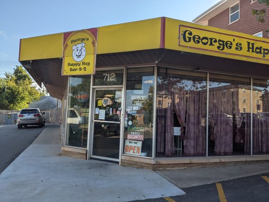 George's Happy Hog Bar-B-Q by null