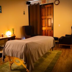 Above & Beyond Acupuncture